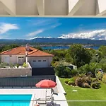 Comfy Holiday Villa With Seaview * 말린스카