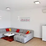 빌라 Comfy Holiday Villa With Seaview