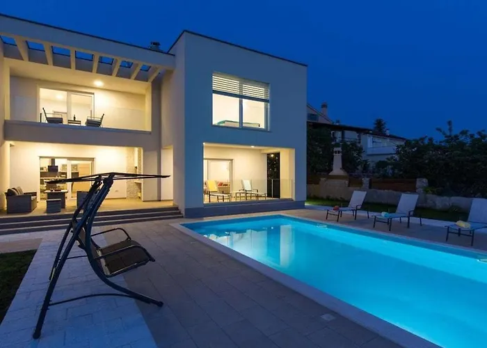 With Sea View Comfortable Villa *