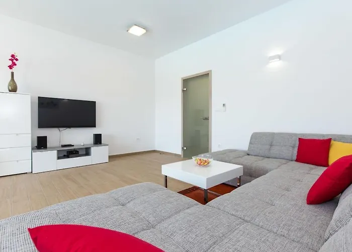Villa With Sea View Comfortable *